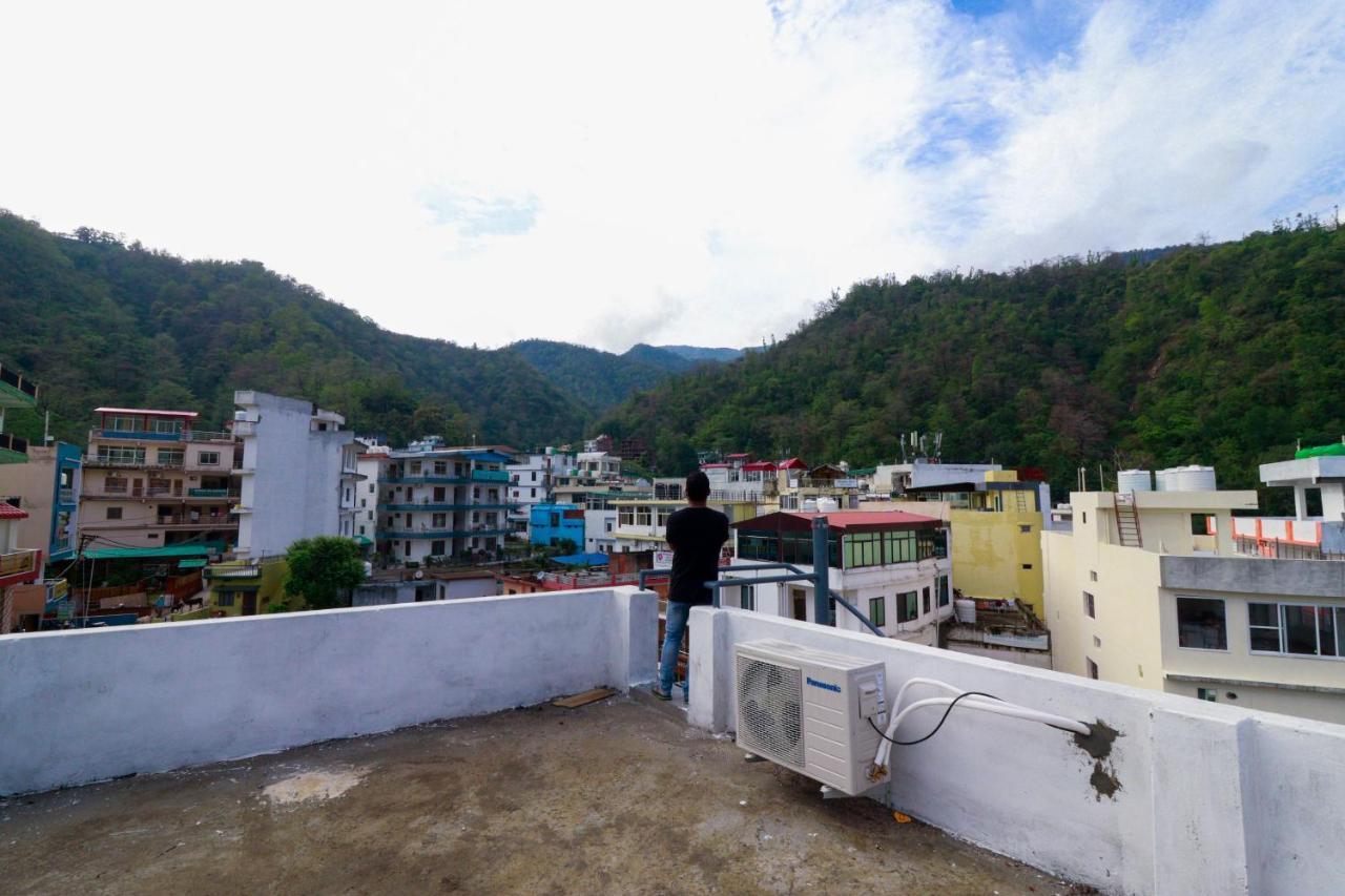 Manzil Hostel Rishīkesh Buitenkant foto