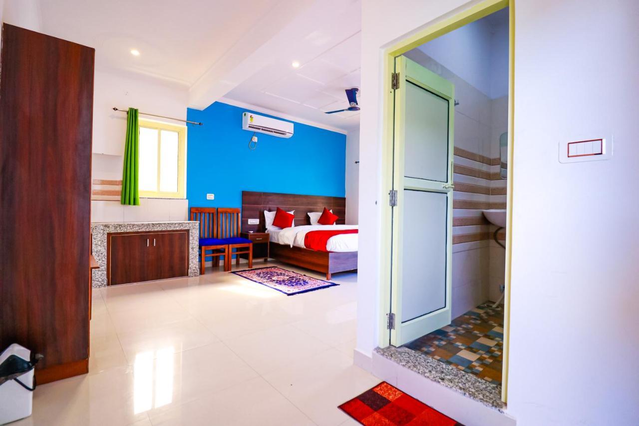 Manzil Hostel Rishīkesh Buitenkant foto